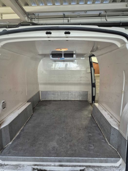 SPRZEDAM- VW T5 2.5 TDI 130km, Chłodnia-izoterma, FV 23%