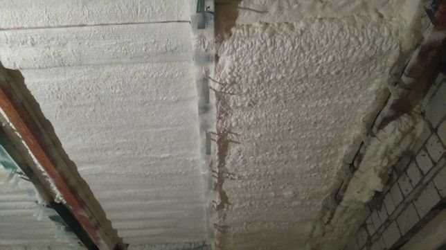 Izolacje pianą pur/ocieplenie poddasza