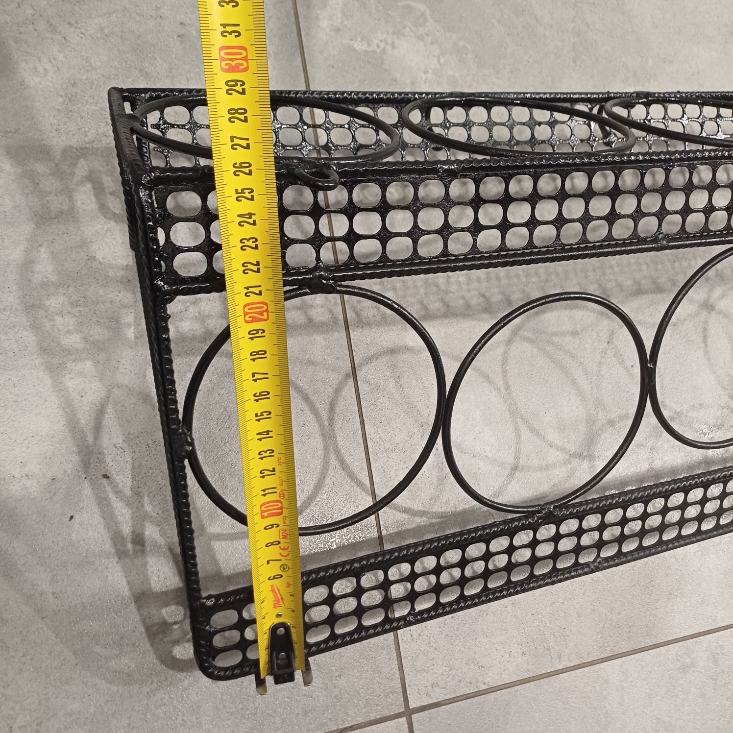 Stary wieszak metalowy metaloplastyka PRL