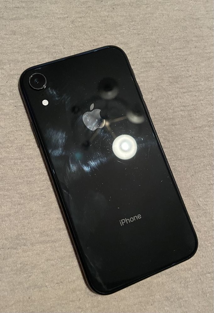 Продам iPhone xr / 64GB