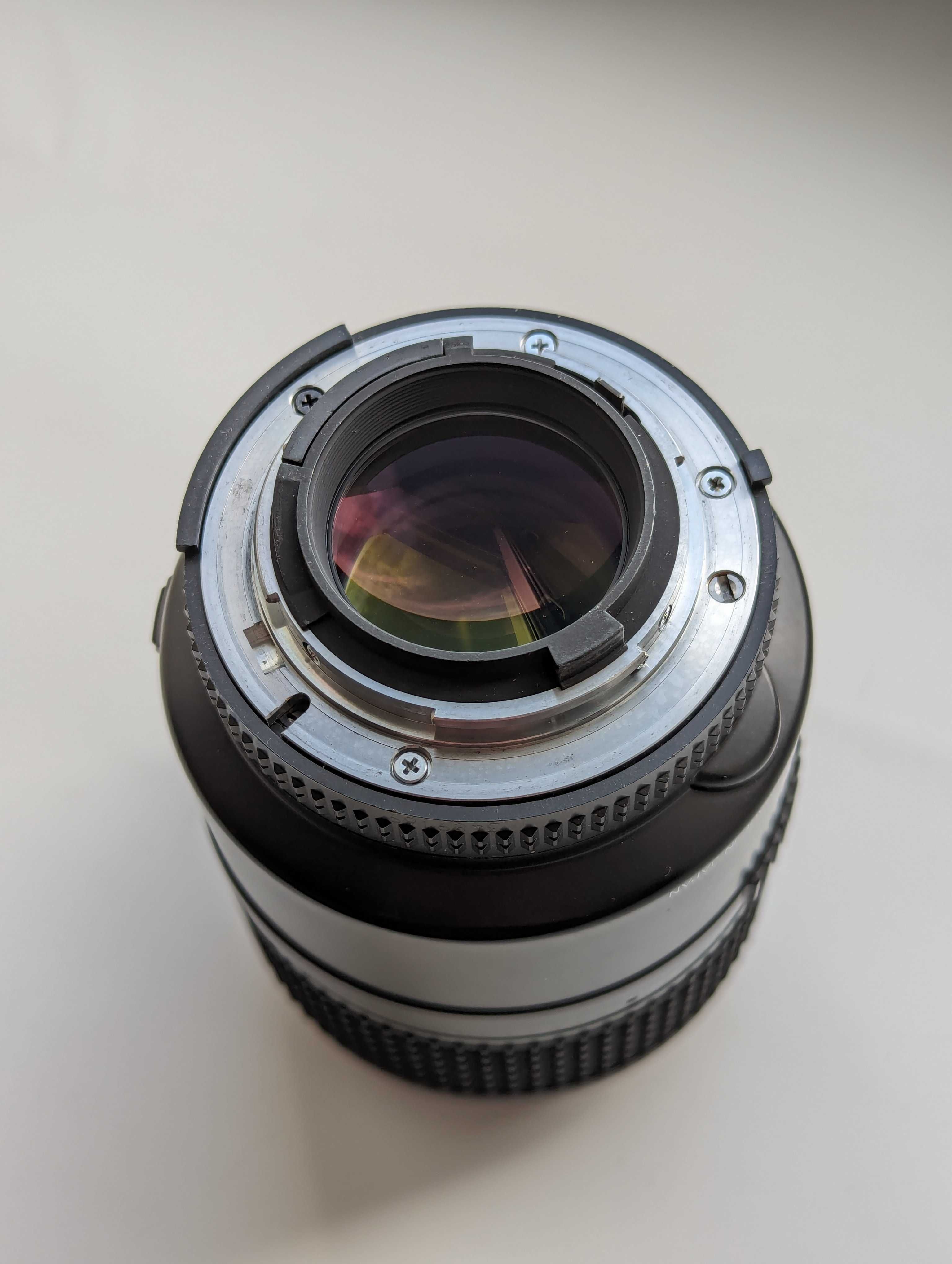 Об'єктив Nikon AF Micro Nikkor 105mm F2.8 D