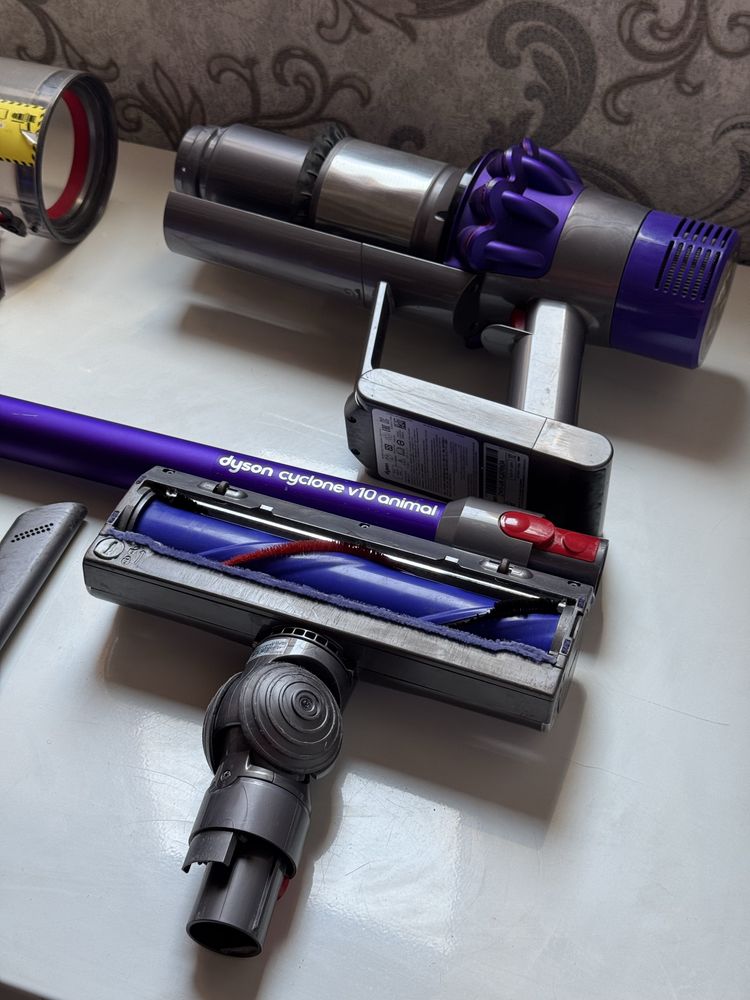Пилосос Dyson v10