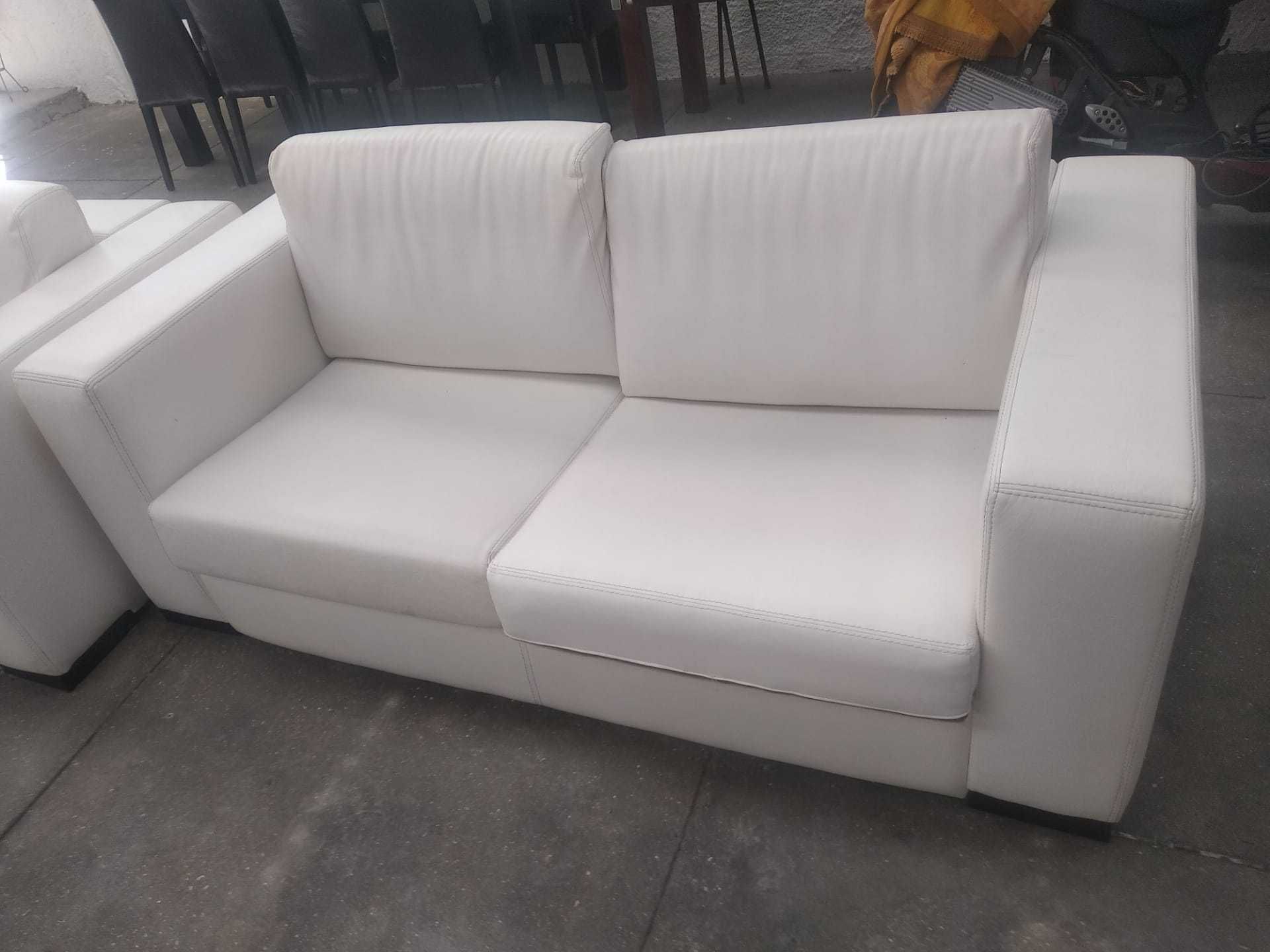 Conjunto de Sofás de sala