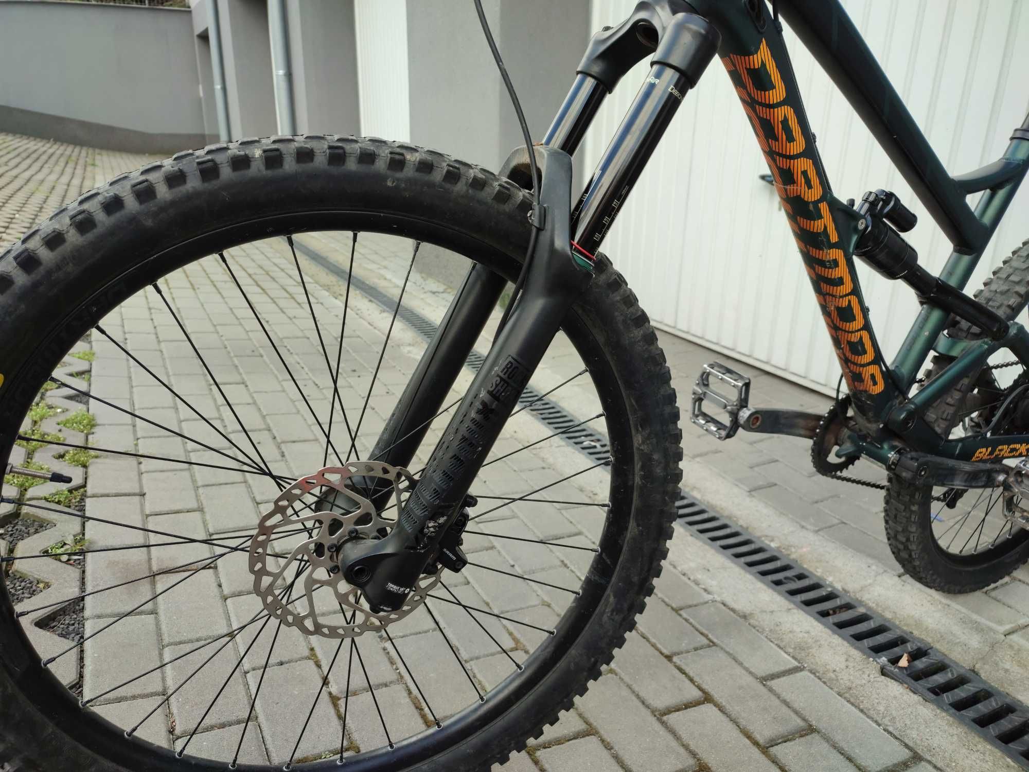 Dartmoor Blackbird Evo 27.5 "L" | Yari Charger2.1| MonarchR| Guide T |