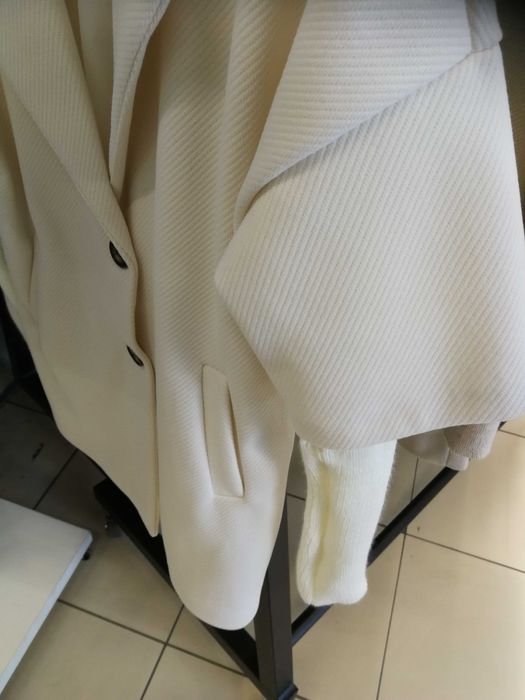 Płaszcz wiosenny jodełka