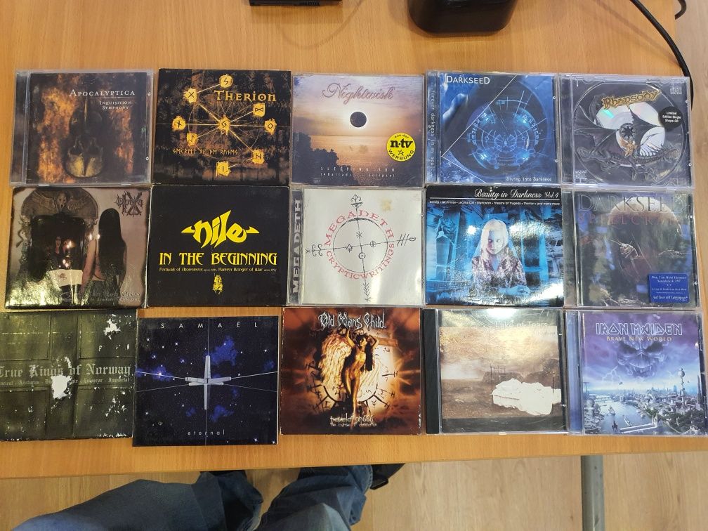 Vendo lote 28 cd's Metal