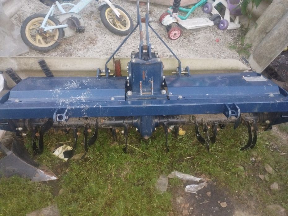 Продам фрезу  до міні тракторау використані не була купили для себи