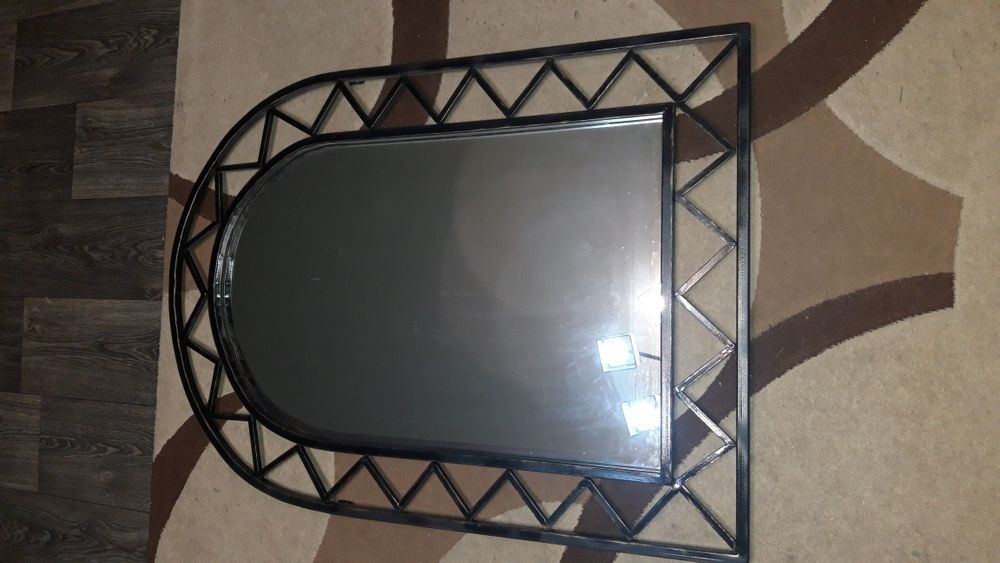 Кованое зеркало ручной работы