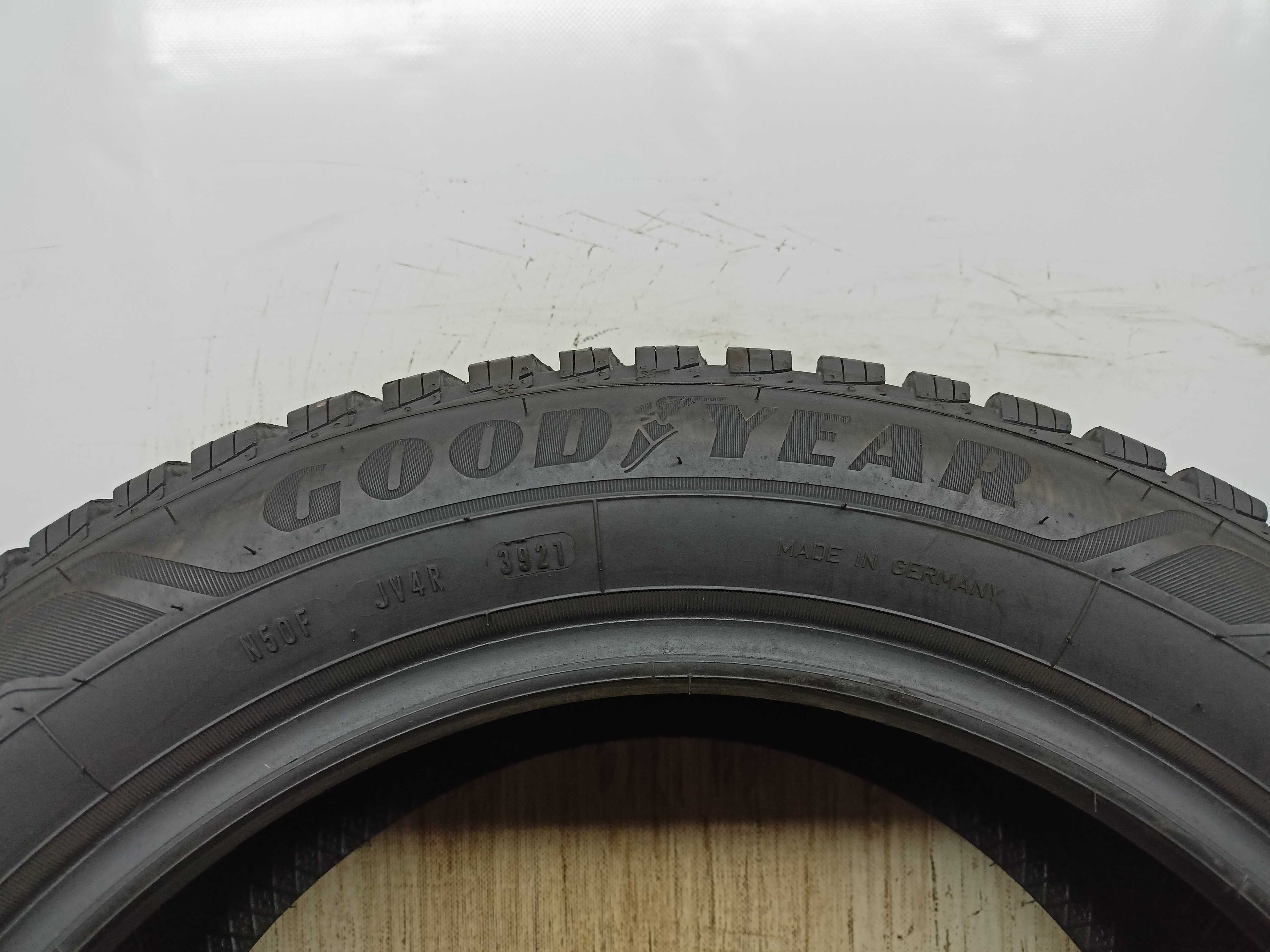 Goodyear Ultragrip 205/55/16 2021rok 91H 8,3mm (3612)