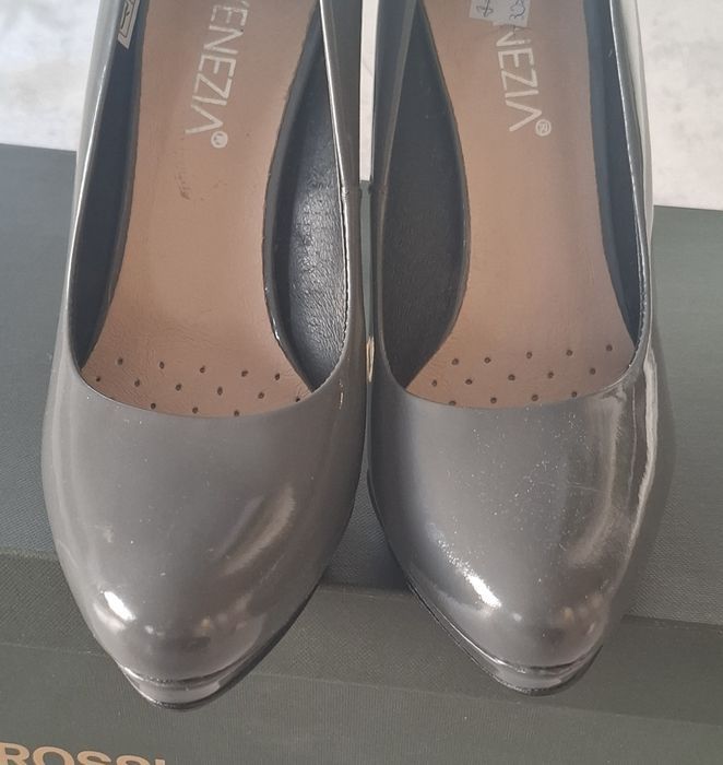 Szpilki VENEZIA rozm. 37