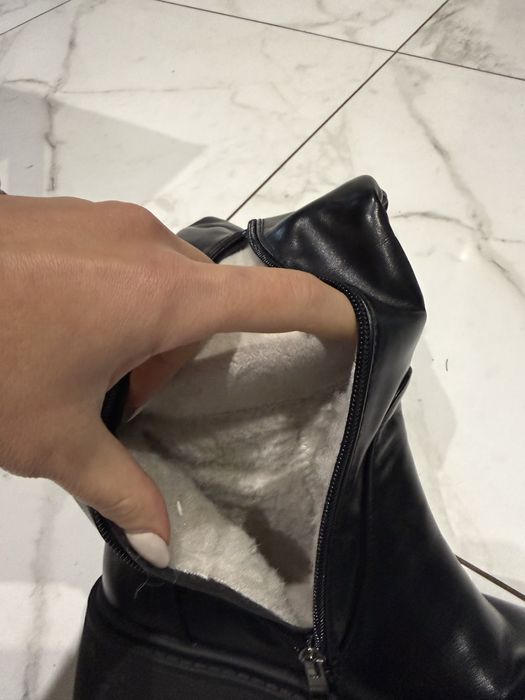 Ботфорти теплі чорні ідеальний стан зручні 37