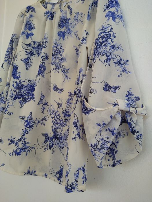 Blusa floral romântica, elegante e fluída - Boulevard - Tamanho S