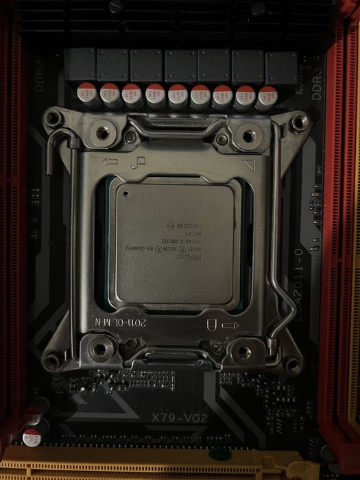 Комплект x79 LGA 2011 - Xeon 2680v2 - 16ГБ ОЗУ