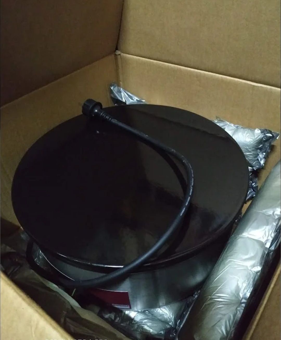 Vendo crepeira industrial como nova. Preço de compra. 356,58€.