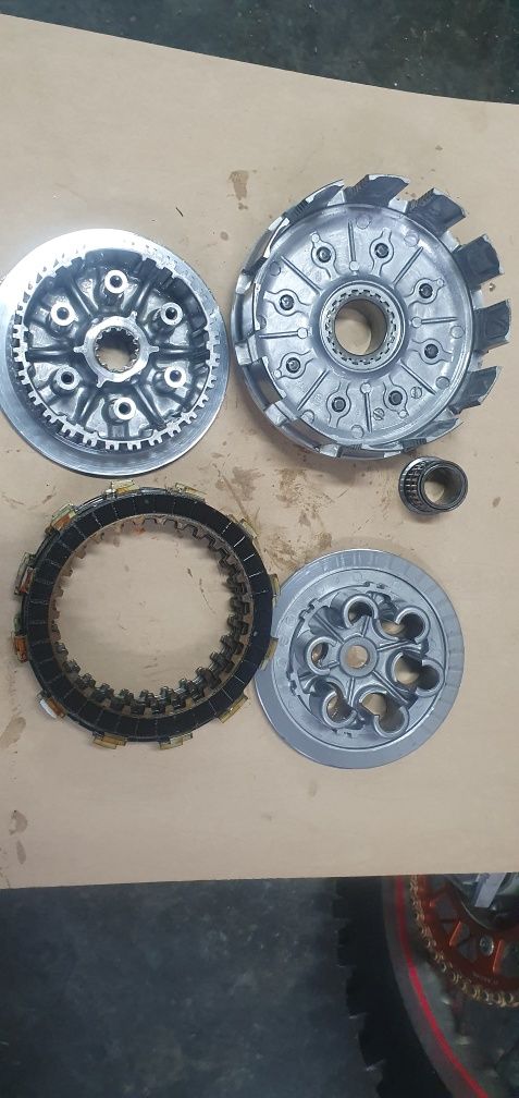 Kosz Sprzęgłowy Zewnętrzne Docisk tarcze wewnętrzny Honda CRF 450 rok