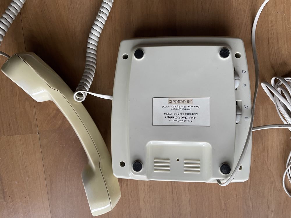 Telefon stacjonarny  Saga .