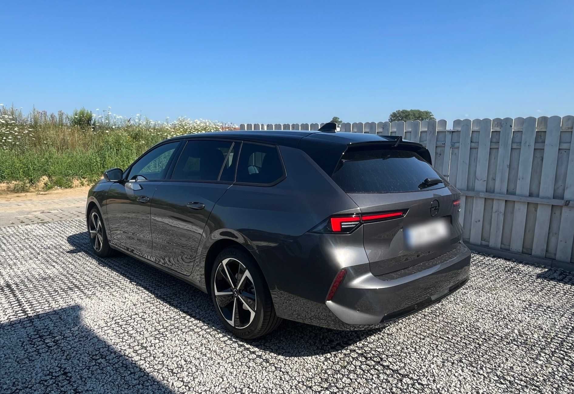 Wypożyczalnia - Wynajem aut, Lotnisko, Trójmiasto, Opel Astra 2025