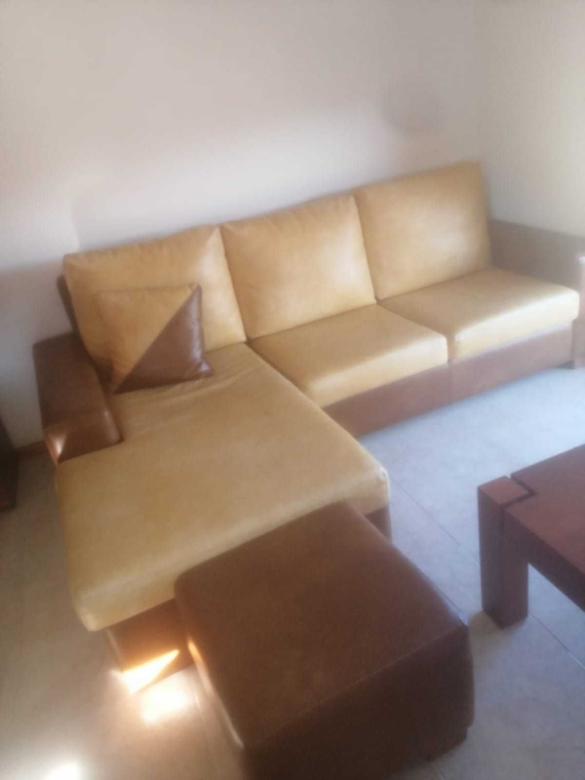 Sofa com oferta do Puff