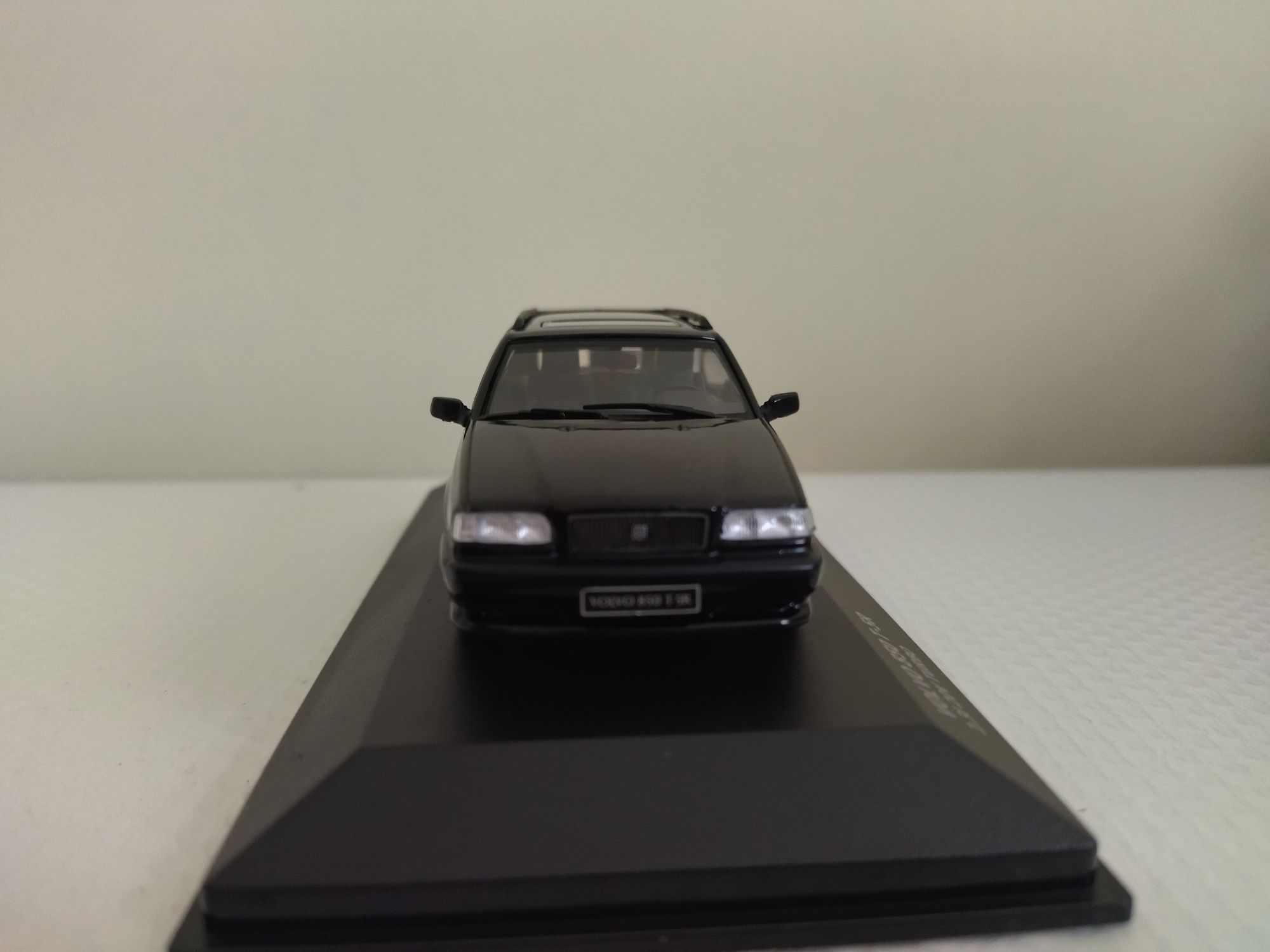 Miniatura Volvo 850 Nova 1/43