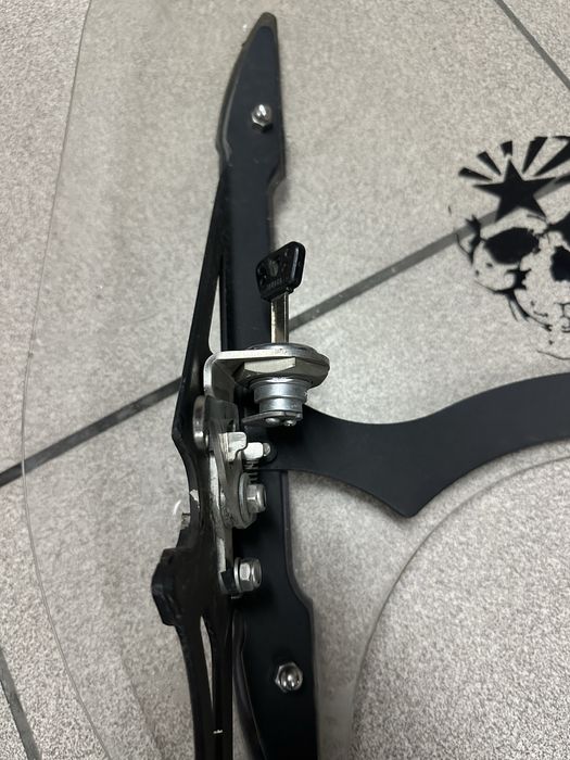 Вітровик для мотоцикла