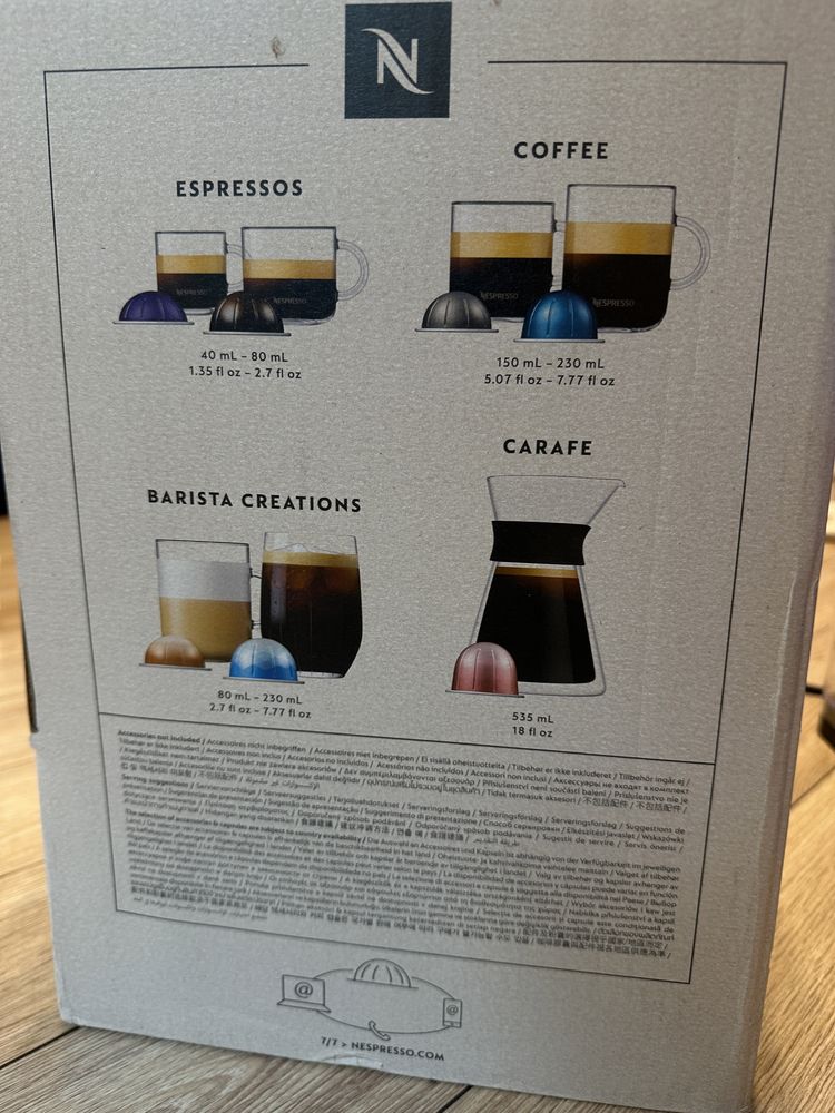 Ekspres DeLonghi Vertuo Lattissima