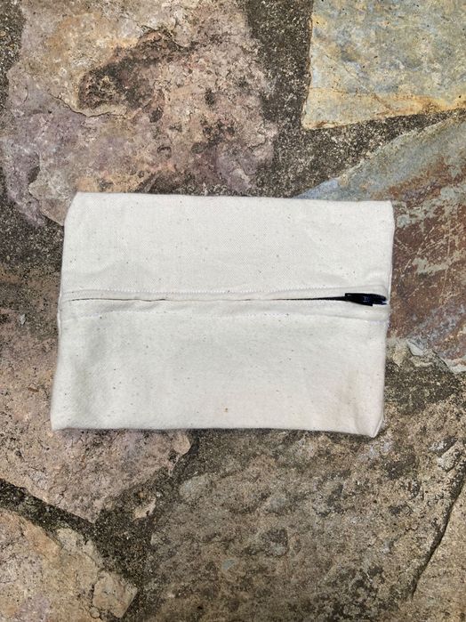 Bolsa de tecido feita à mão