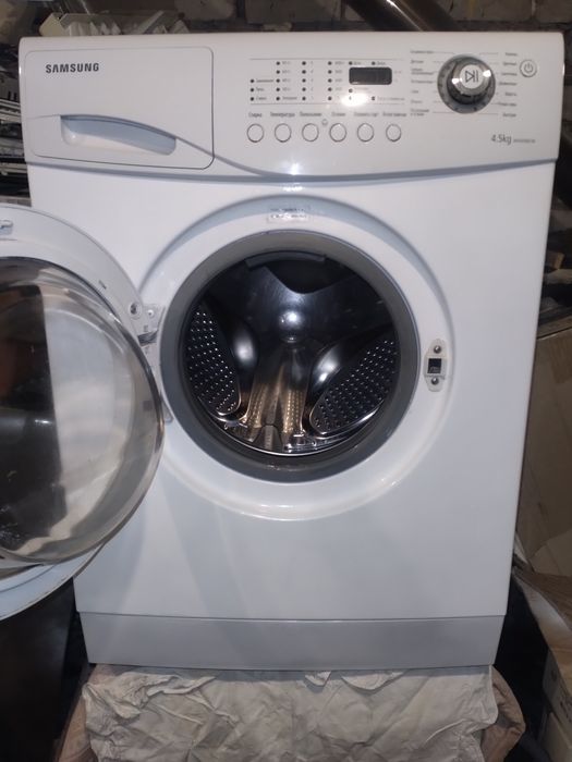 Продам пральну машину Samsung