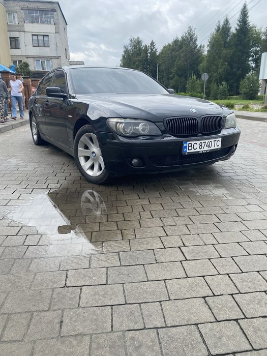Бмв 740і е65.