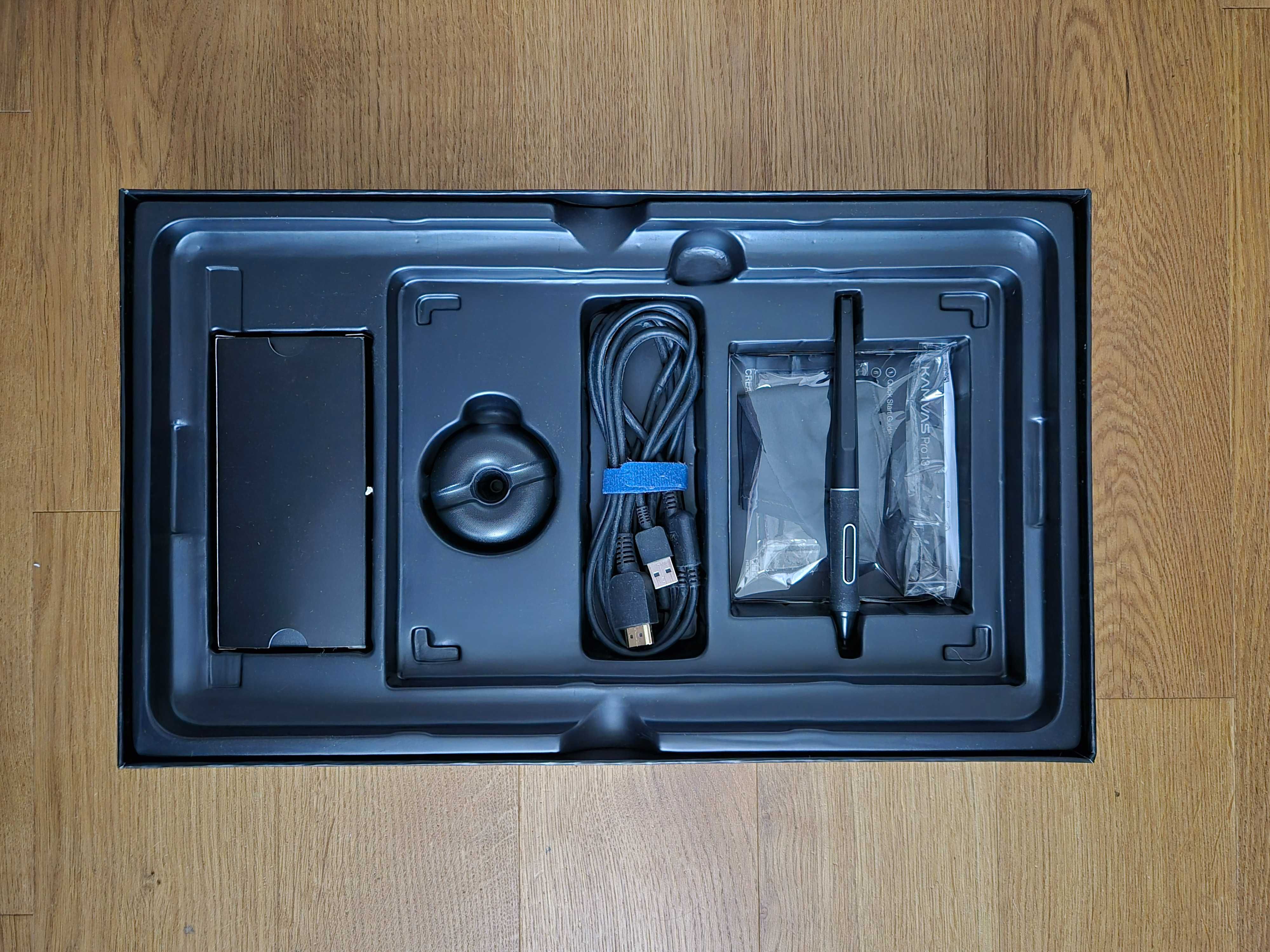 Tablet piórkowy Huion Kamvas Pro 13