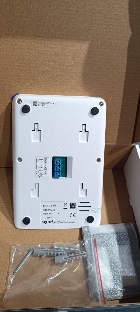 Monitor domofonu V100+ SOMFY z zasilaczem