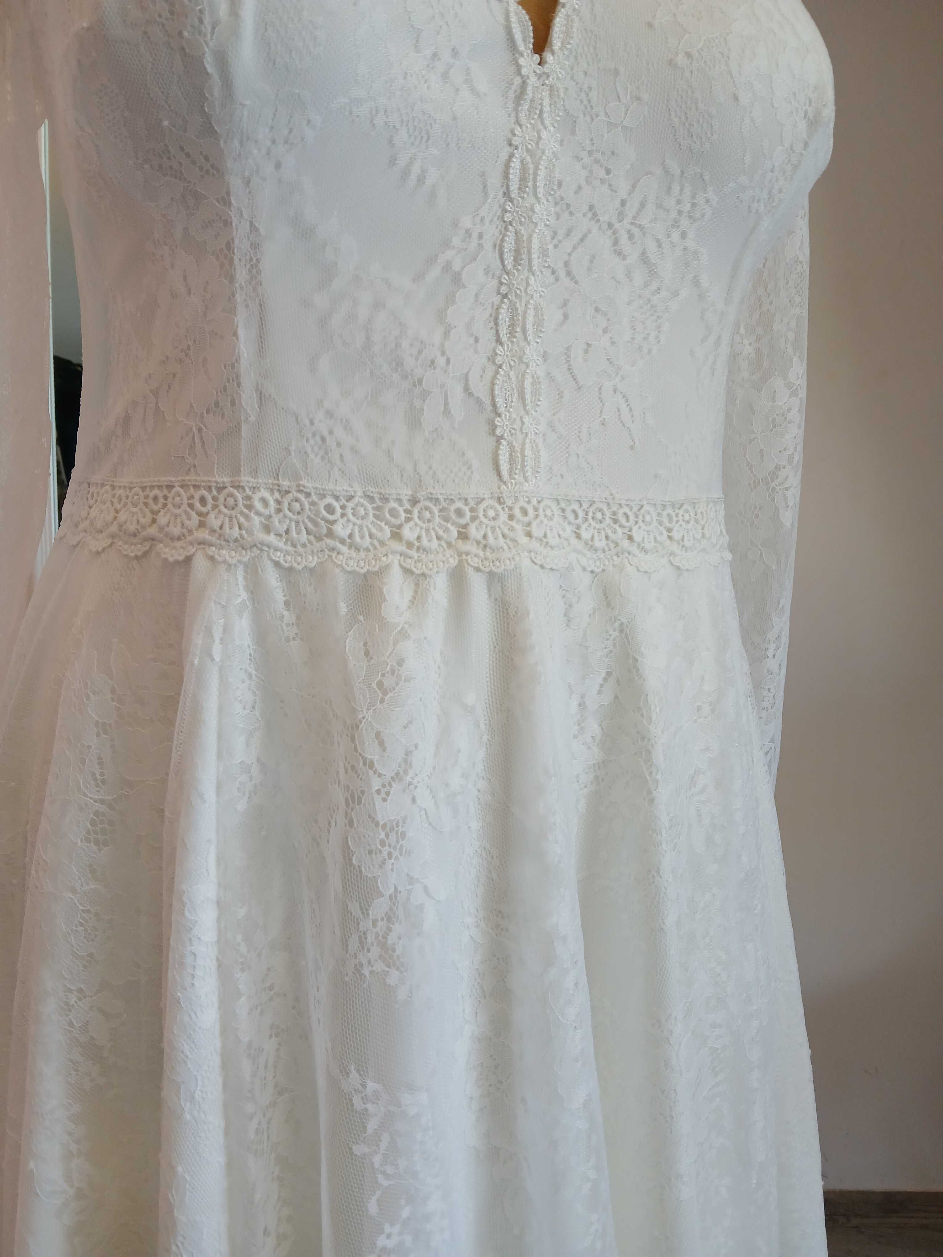 Koronkowa suknia ślubna,  boho, plus size.