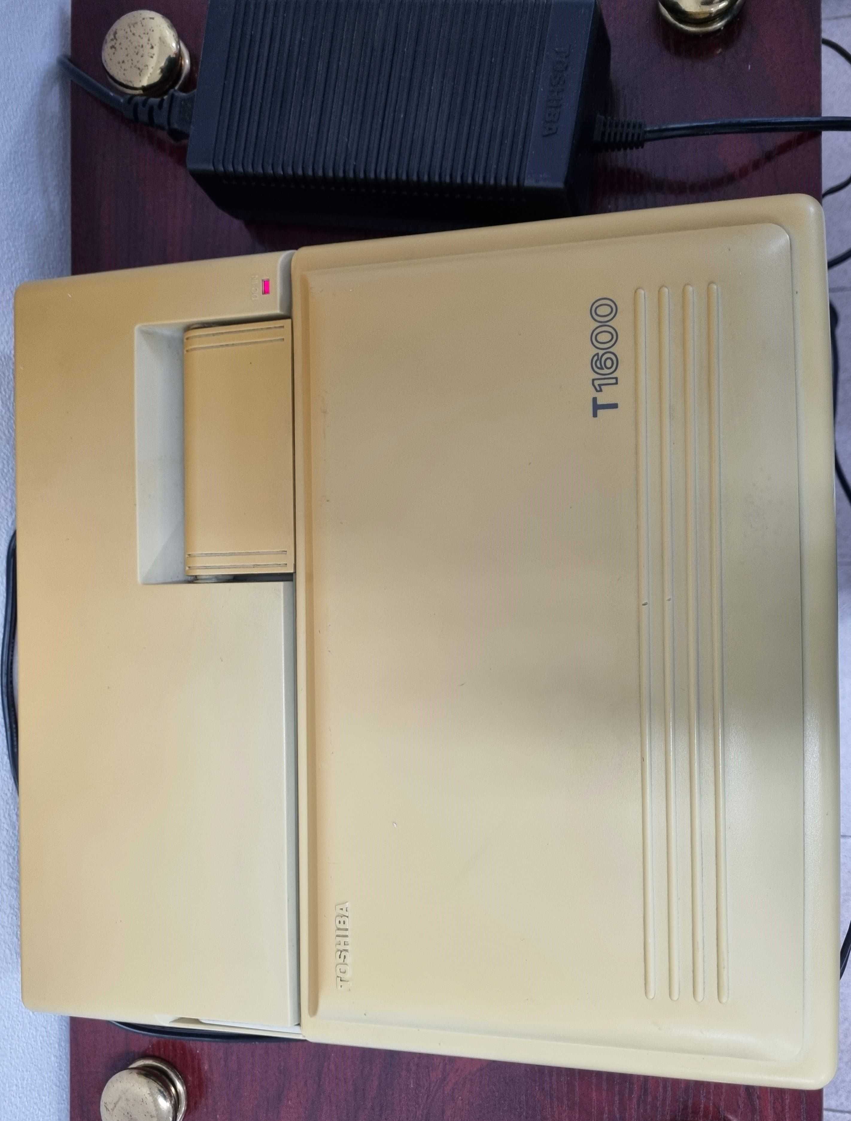 Toshiba T1600 Vintage (1989)