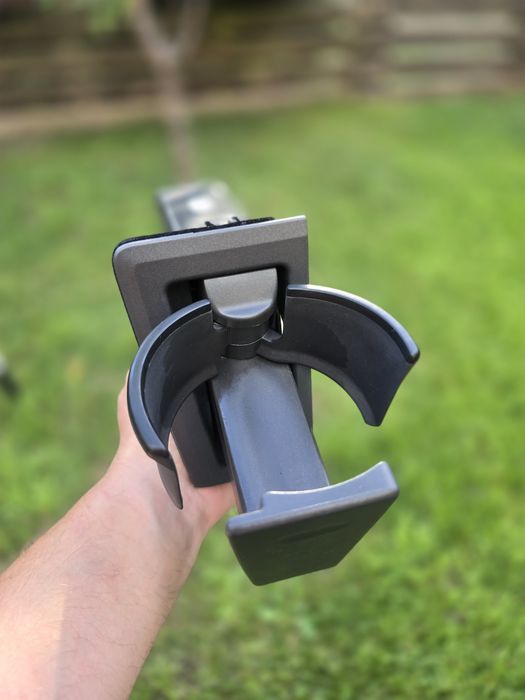 Uchwyt na kubek puszkę Volvo V70 XC70 S60 2000 - 04 PRZED LIFT