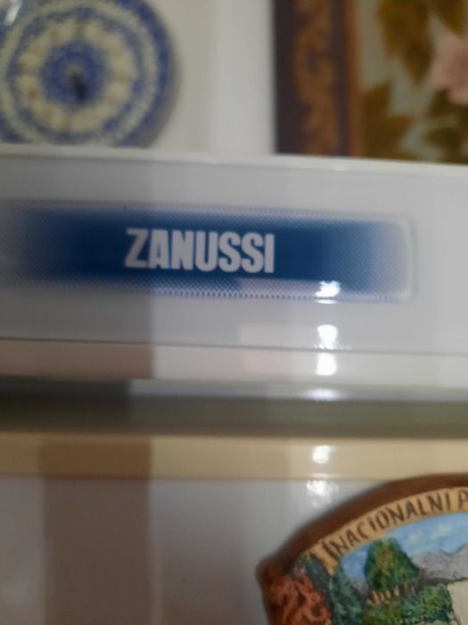 FRIGORÍFICO COMBINADO ZANUSSI ZFK.22/10.DAC