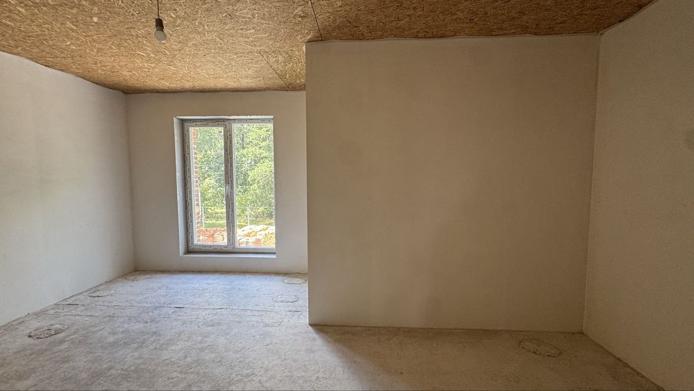 Таунхаус із чистовим наповненням у Стоянці біля рекреаційної зони