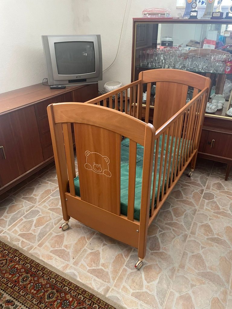 Berço/Cama de bebé/Criança Prénatal