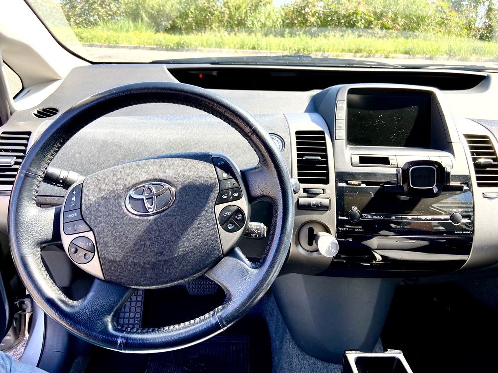 Toyota Prius híbrido 1.5 gasolina de 2007 em bom estado de conservação
