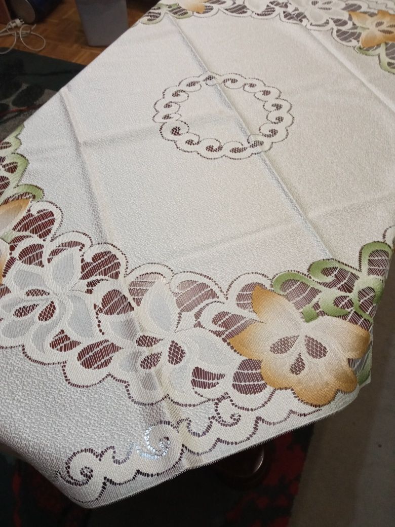 Obrus poliestrowy kwadratowy żakardowy 100/100 cm
