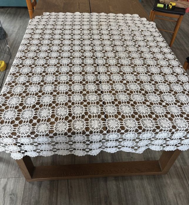 Toalha de mesa de renda fina feita à mão 145 × 145