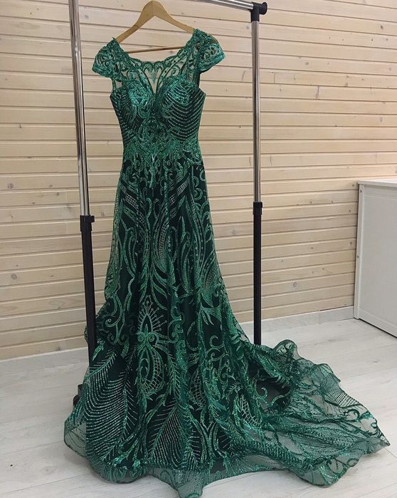 Плаття вечірнє