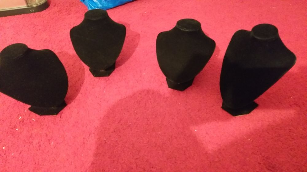 Busto para colares ou fios