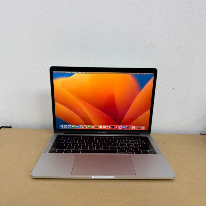 Macbook Pro 2017 TouchBar { i5 | 16gb | 512 SSD } Повний комплект