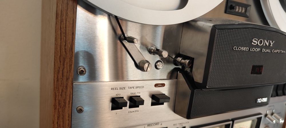 Magnetofon Sony TC 755