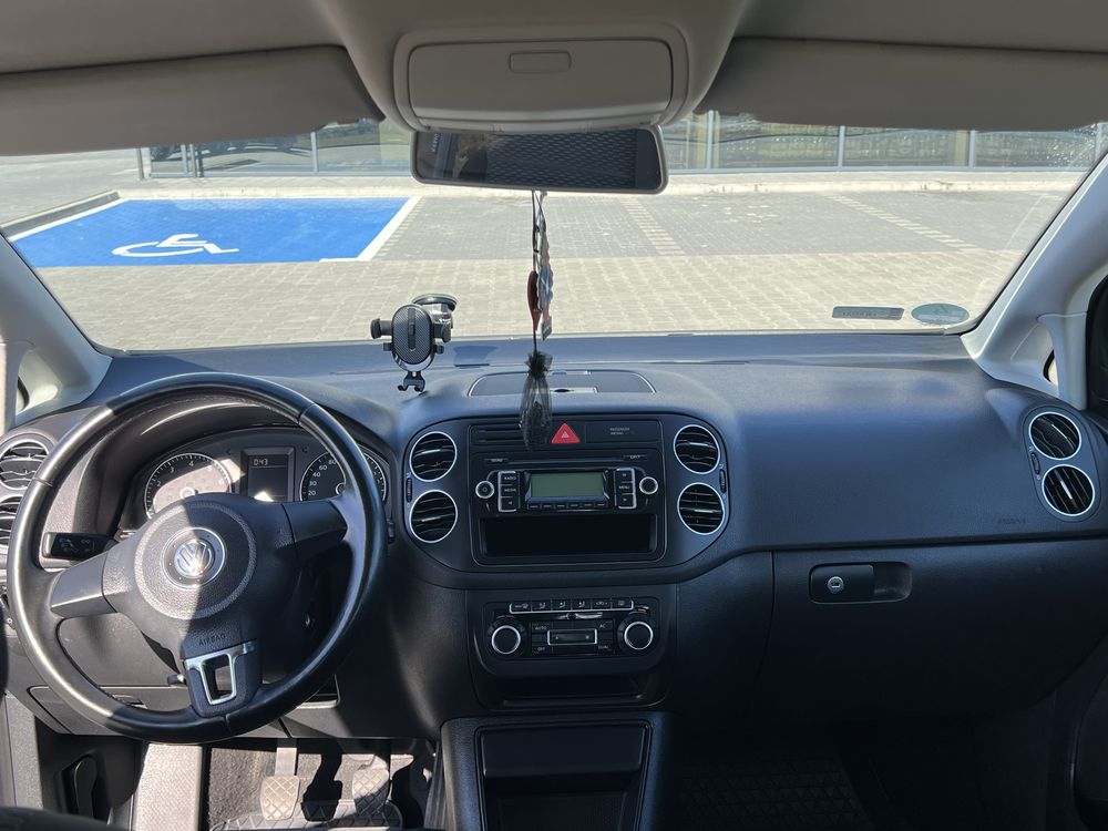 Vw golf plus 1.6 MPI benz. 2009r. Stan bd , zadbany ,wszystko zrobione