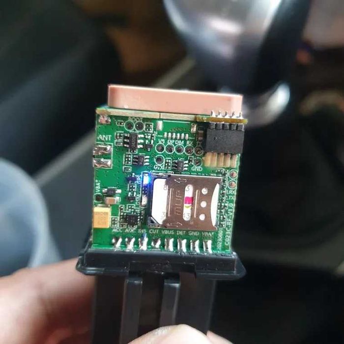 Автомобильный GPS Трекер - гпс трекер, симкарта GSM микрофон диктофон
