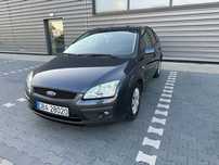 Ford Focus 1.6 Benzyna / Dobry stan / Opony całoroczne