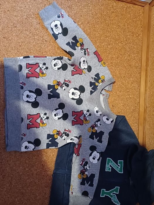 Roupa de bebé. 
Conjunto