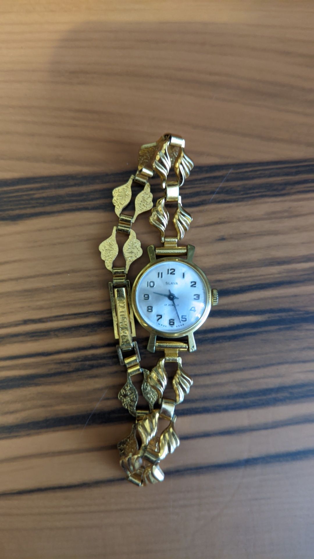 Часы Slava (СССР) позолоченные в идеальном состоянии