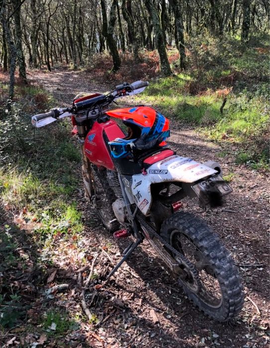 Honda xr400 em bom estado