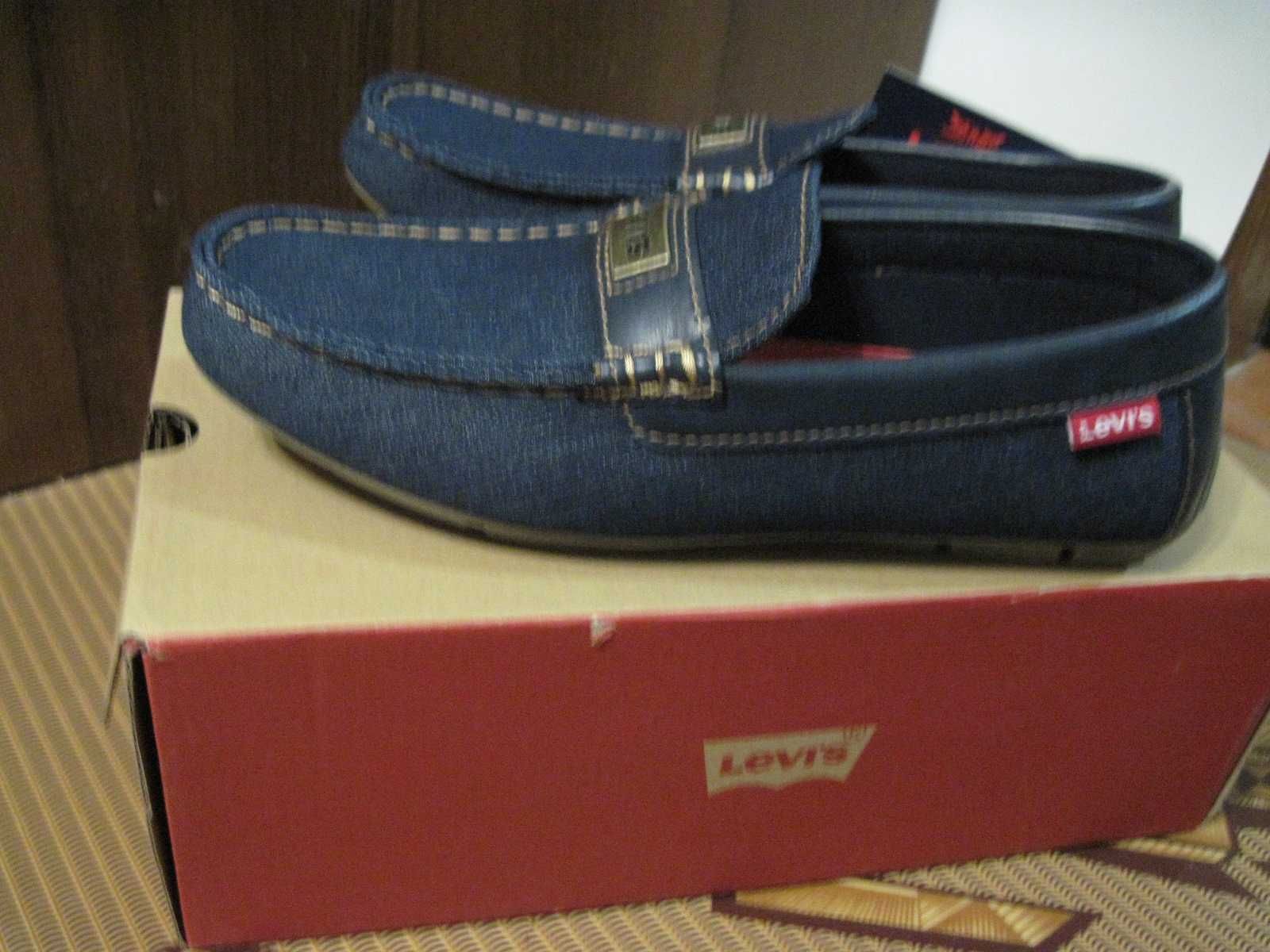 Levis мокасини лофери туфлі джинсові Левис р 39 устілка 25 см